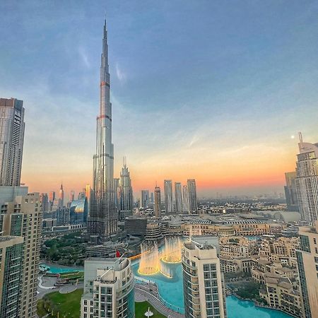 Prestige Living 2Br With Full Burj Khalifa And Fountain View By Auberge Dubai Exterior foto