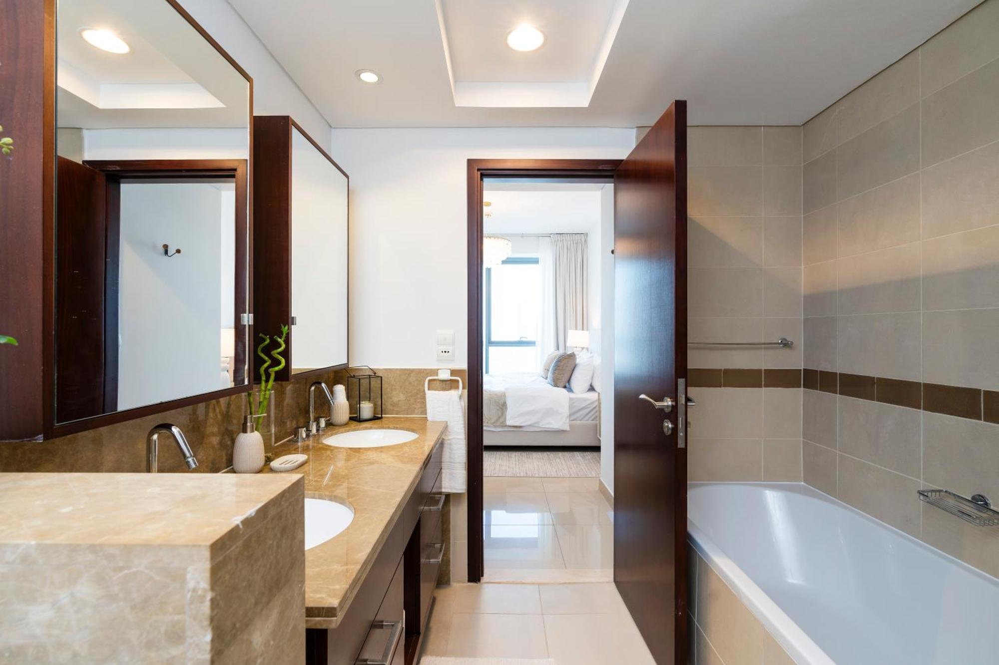 Prestige Living 2Br With Full Burj Khalifa And Fountain View By Auberge Dubai Exterior foto